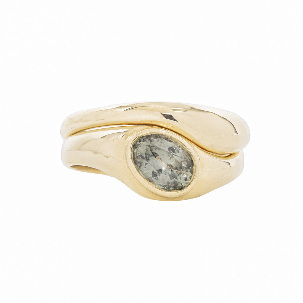 EMMELINE RING / GOLD / OVAL SAPPHIRE